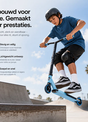 Suotu Stuntstep Blauw/Zwart
